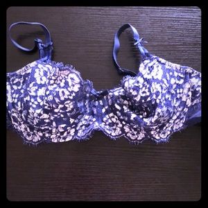 Victoria’s Secret Bra Dream Angels Push Up 32C